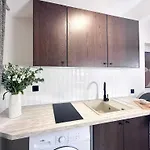 Montparnasse - Executive - For Business *