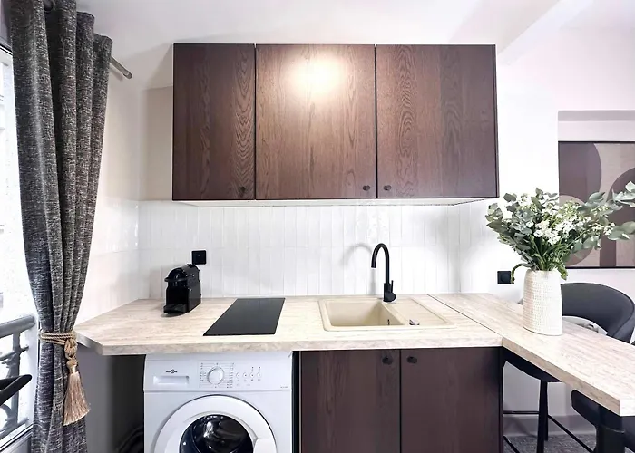 Montparnasse - Executive - For Business