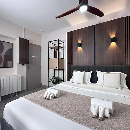 Montparnasse - Executive - For Business