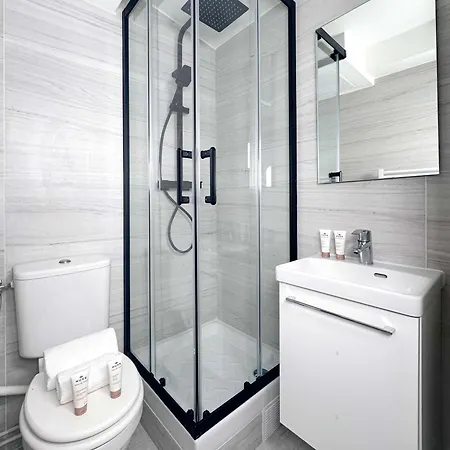Montparnasse - Executive - For Business París