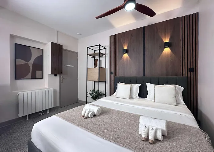 Montparnasse - Executive - For Business