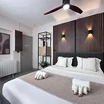 Montparnasse - Executive - For Business